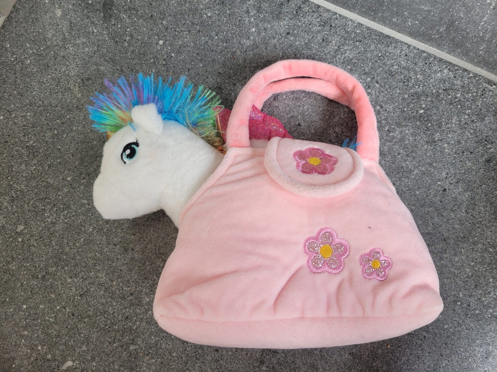 Eenhoorn knuffel met tasje, Overige karakters, Ophalen of Verzenden, Zo goed als nieuw, Middelgroot (20 tot 80 cm)