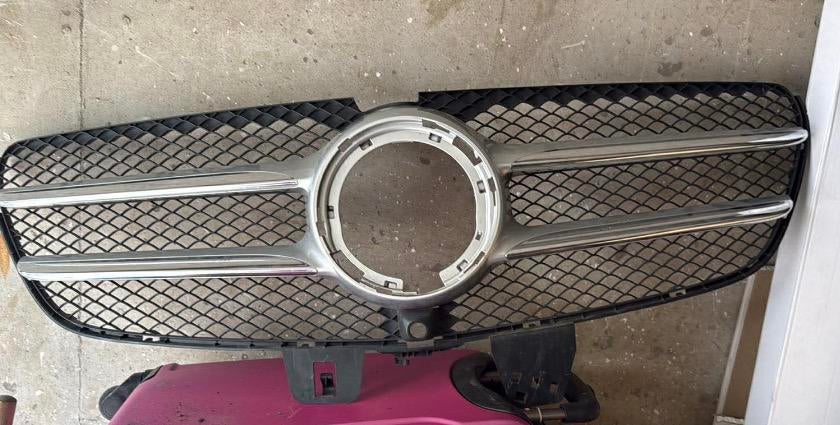 Mercedes vito grill, Auto-onderdelen, Ophalen, Gebruikt, Voor, Mercedes-Benz