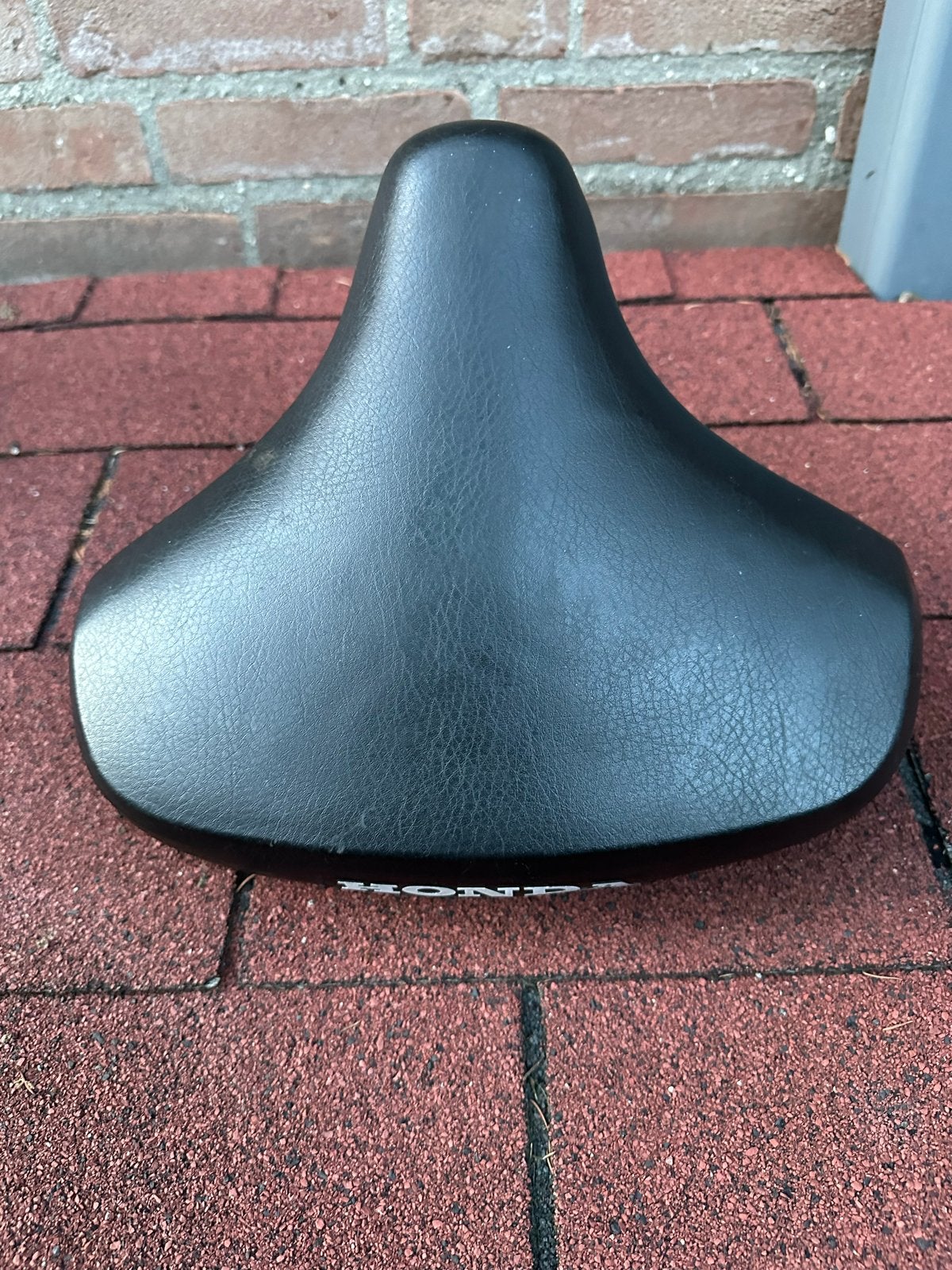 Origineel Honda Camino zadel in prachtige staat., Ophalen, Gebruikt, Kunststof, Zadel