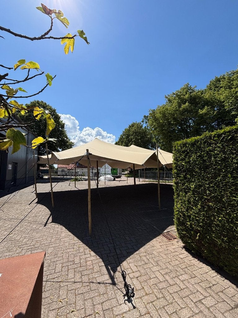 10 x 15 meter Stretchtent, slechts 2 keer opgezet!, Tuin en Terras, Overige typen, 6 meter of meer, Zo goed als nieuw, 8 meter of meer