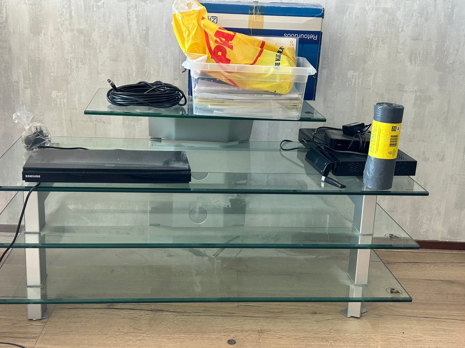 Glazen stereo/tv- meubel, Ophalen, Gebruikt, 100 tot 150 cm, 75 cm of meer