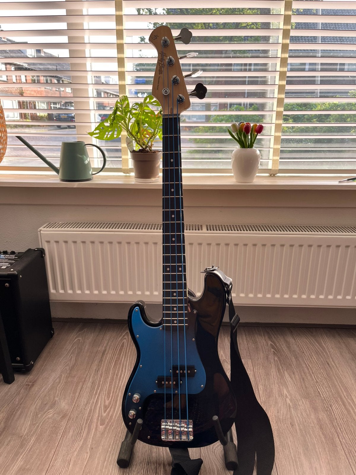 Harley Benton PB-Shorty LH BK Standard Series, Muziek en Instrumenten, Snaarinstrumenten | Gitaren | Bas, Ophalen, Zo goed als nieuw