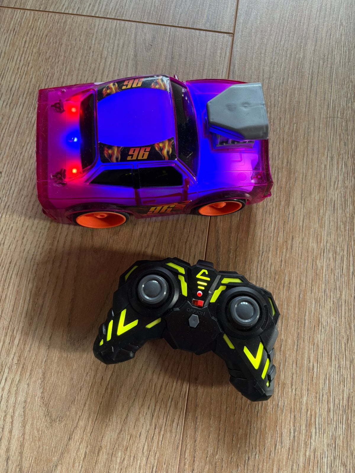 Bestuurbare auto, Ophalen of Verzenden, Zo goed als nieuw