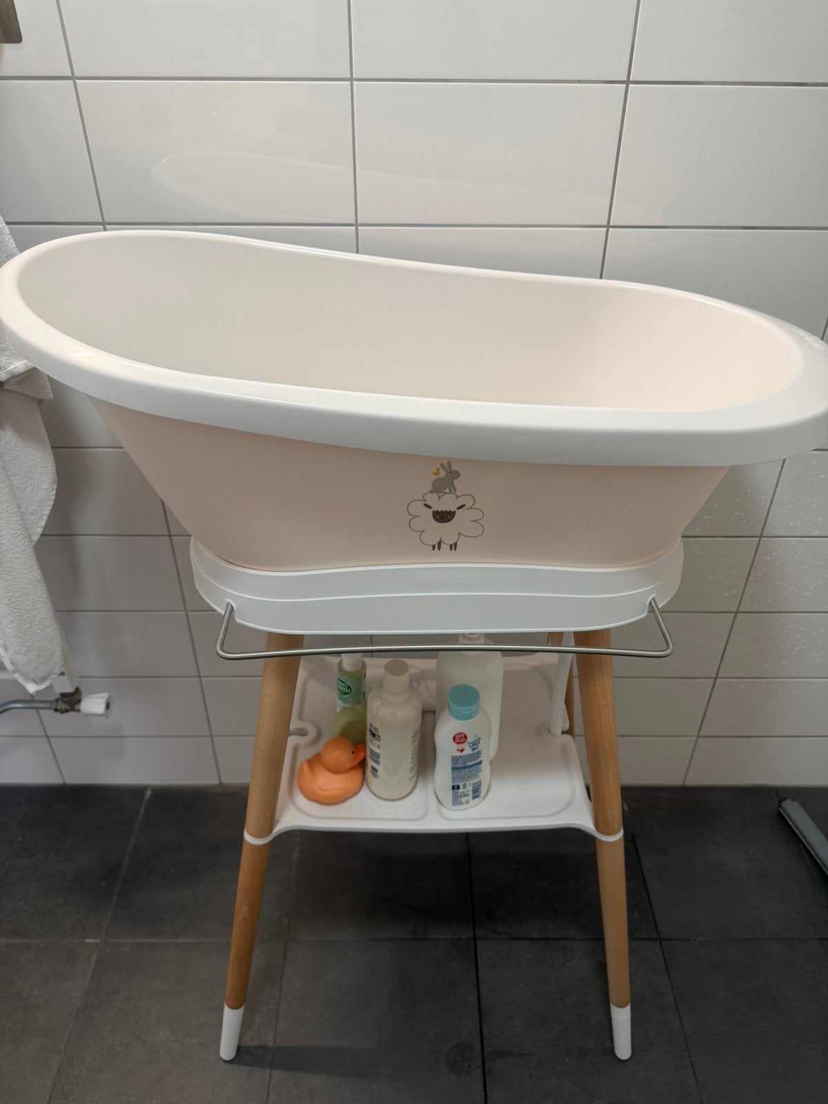 Babybadje met standaard bebe jou, Zo goed als nieuw, Badje, Standaard, Ophalen