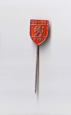 volmetaal oranje bevrijdingsspeld 5 me i'40 '65, Ophalen of Verzenden, Zo goed als nieuw, Overige onderwerpen, Speldje of Pin