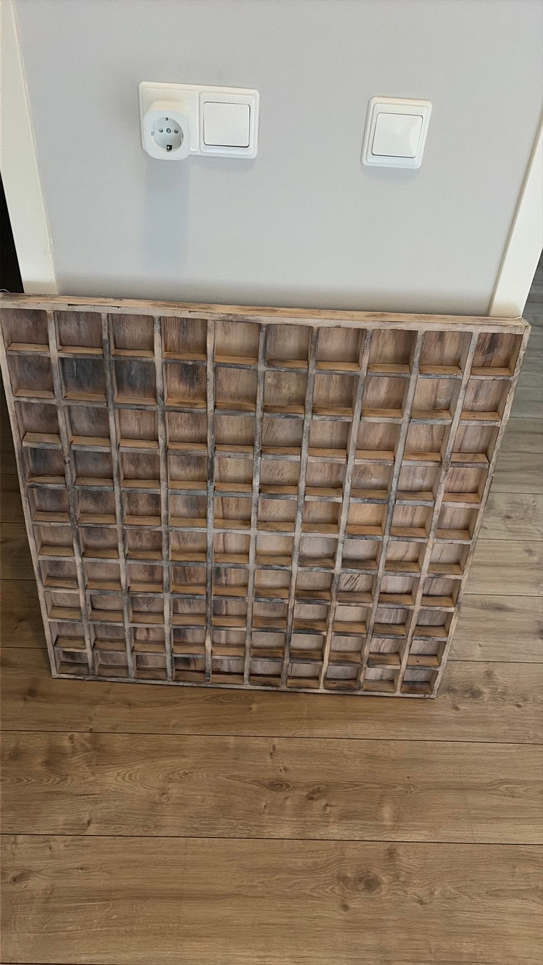 Houten Vakkenkast, Ophalen, 50 tot 100 cm, Zo goed als nieuw, Minder dan 25 cm