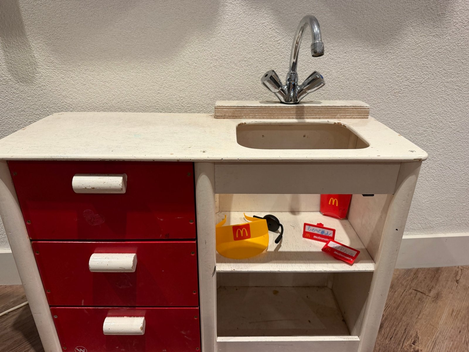 Houten Speelkeuken met Lades en Echte Kraan - Tilburg, Ophalen, Gebruikt, Hout, Speelkeuken