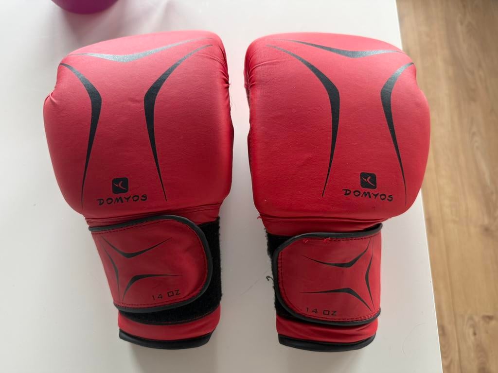 Boxing gloves 14oz, Ophalen, Gebruikt, Bokshandschoenen