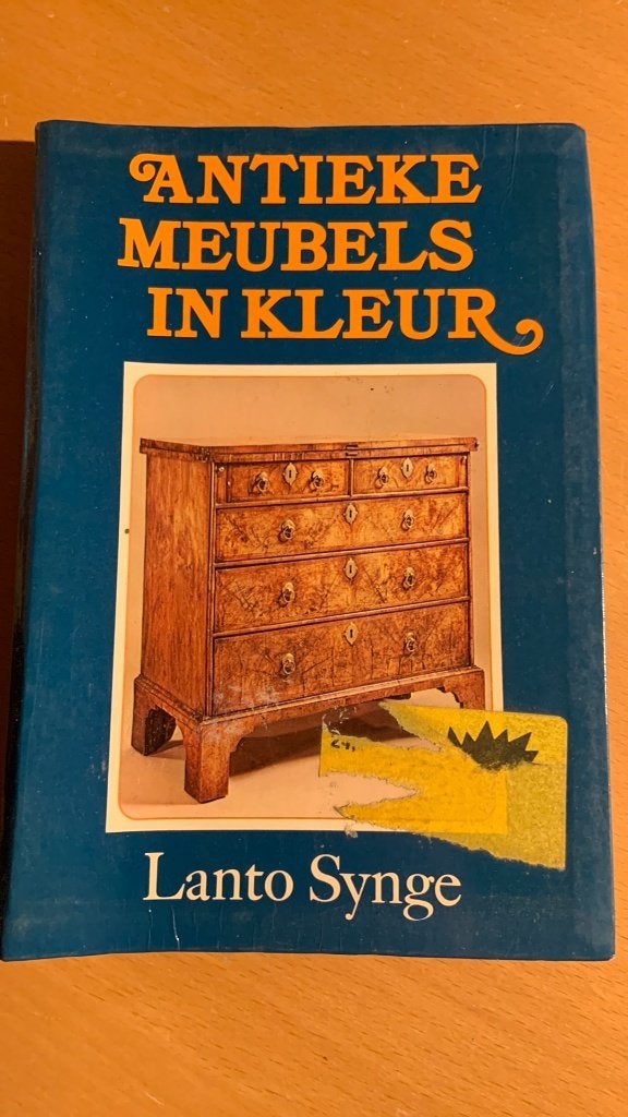 Antieke meubels in kleur - Lanto Synge, Ophalen of Verzenden, Gelezen