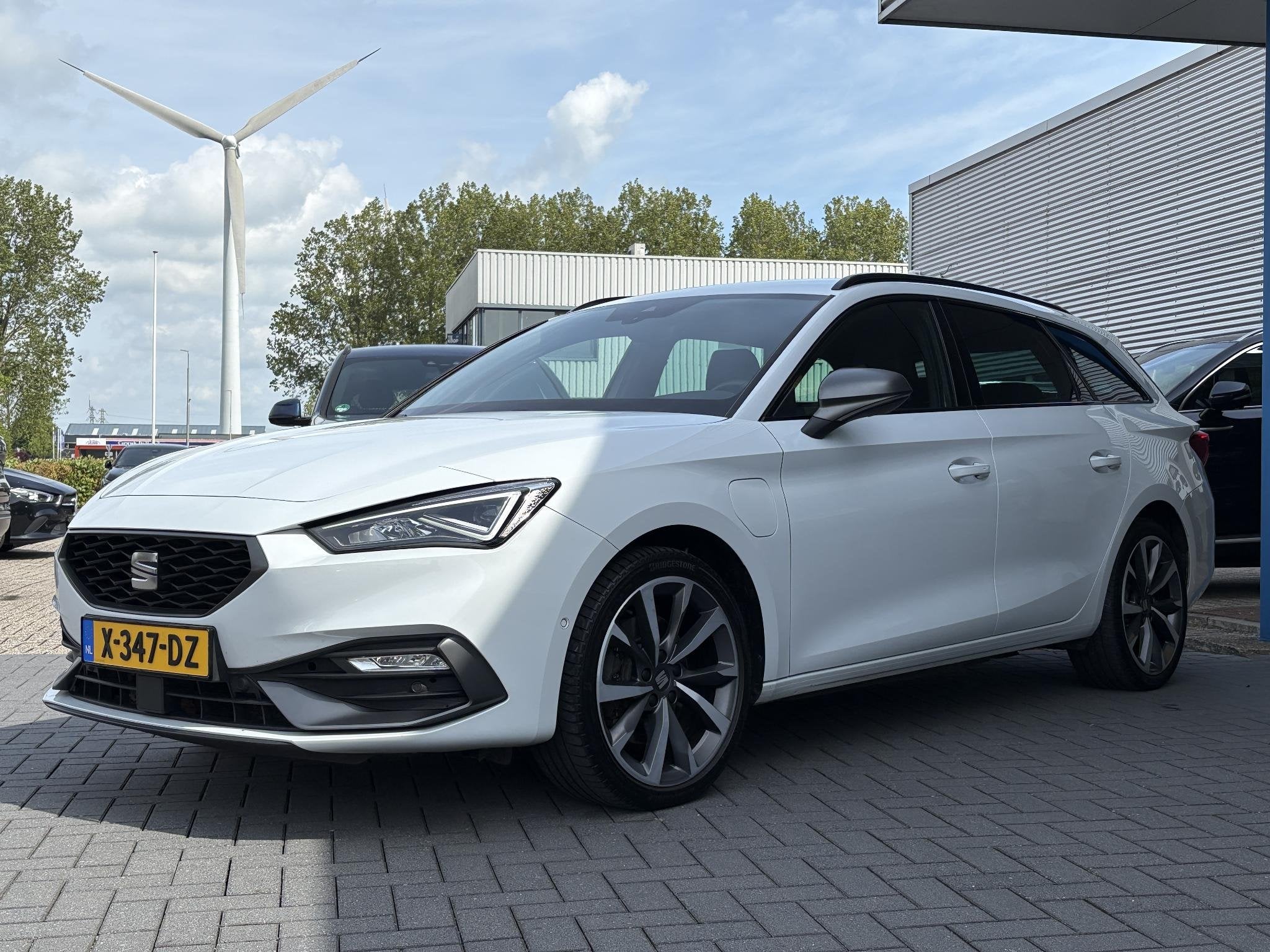 SEAT Leon Sportstourer 1.4 TSI eHybrid PHEV FR 204pk | 88,4%, Stof, Gebruikt, 4 cilinders, Leon