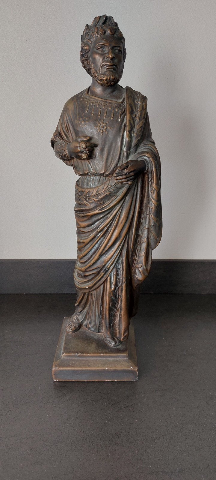 Beeld Peter Ustinov als Nero. Hoogte 37 cm., Ophalen of Verzenden