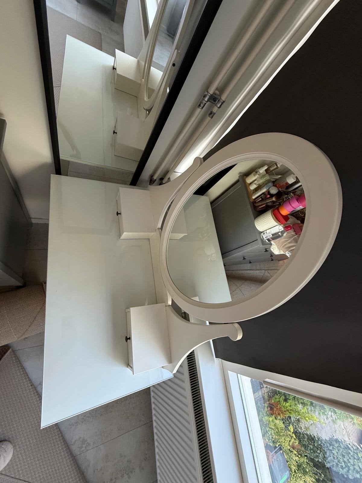 Ikea Hemmes toilettafel met spiegek, Ophalen of Verzenden, Zo goed als nieuw, Hout, 100 tot 150 cm