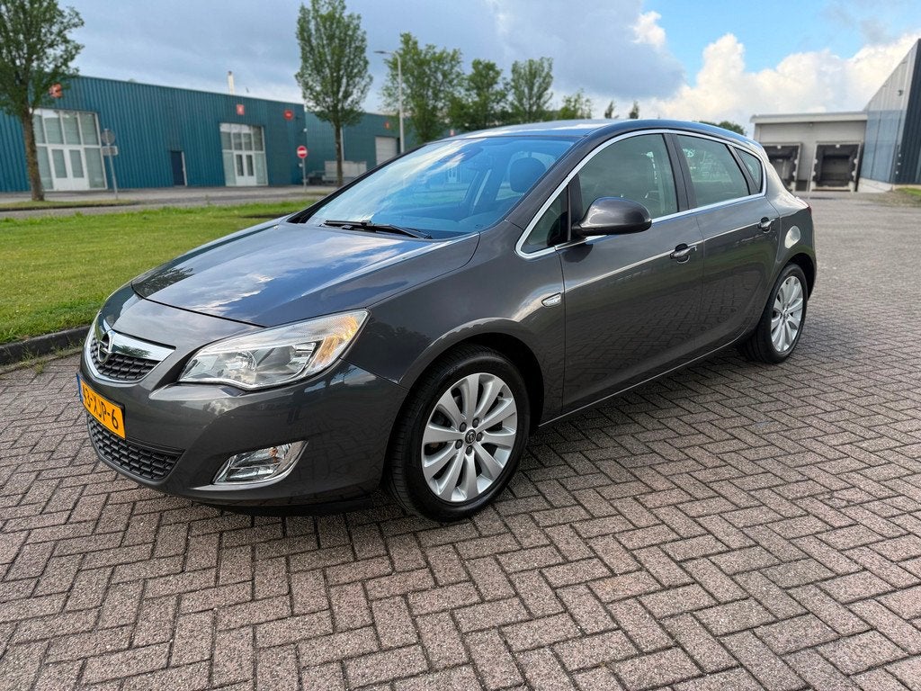 Opel Astra 1.4 Turbo Cosmo, Auto's, Opel, Bedrijf, Te koop, Astra, ABS, Airbags, Airconditioning, Automatische klimaatregeling