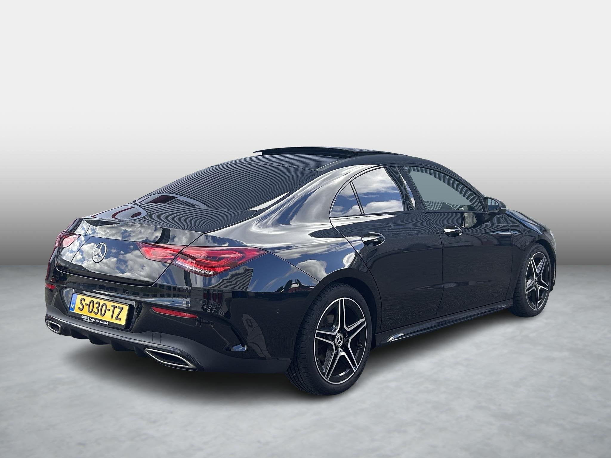 Mercedes-Benz CLA-klasse 180 AMG Line, CLA, Gebruikt, Euro 6, Leder en Stof