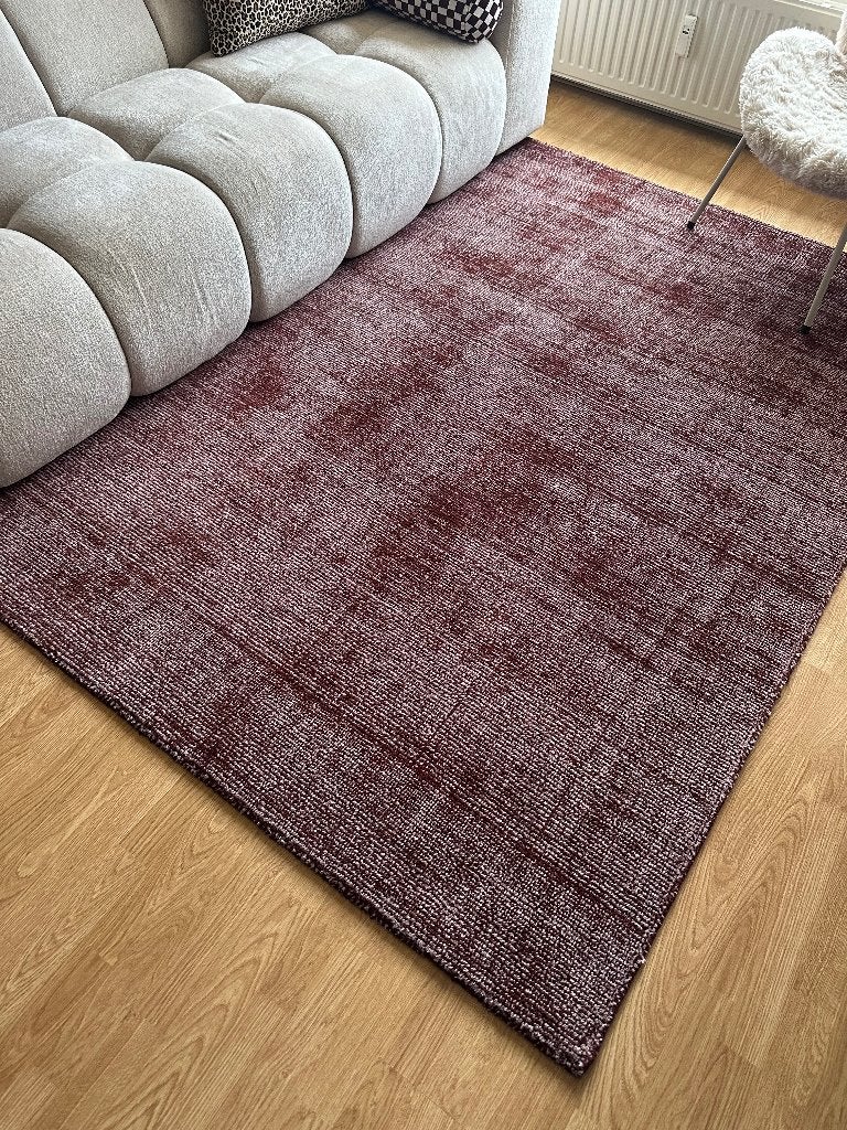 Vloerkleed Burgundy, Huis en Inrichting, Ophalen, Zo goed als nieuw, Rood, Overige materialen
