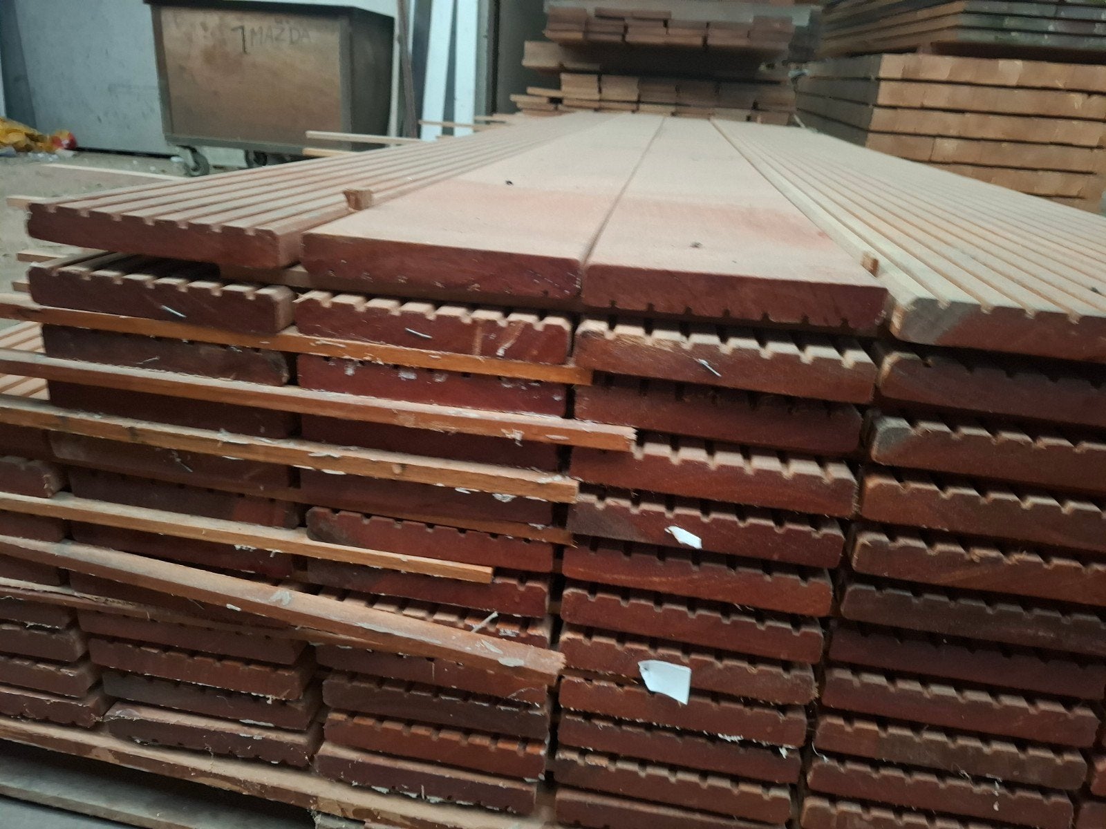 Partij 68 st hardhout vlonderplanken 245 cm bezorgen mogelij, Tuin en Terras, Terrasdelen en Vlonders, Ophalen, Nieuw, A, Hout