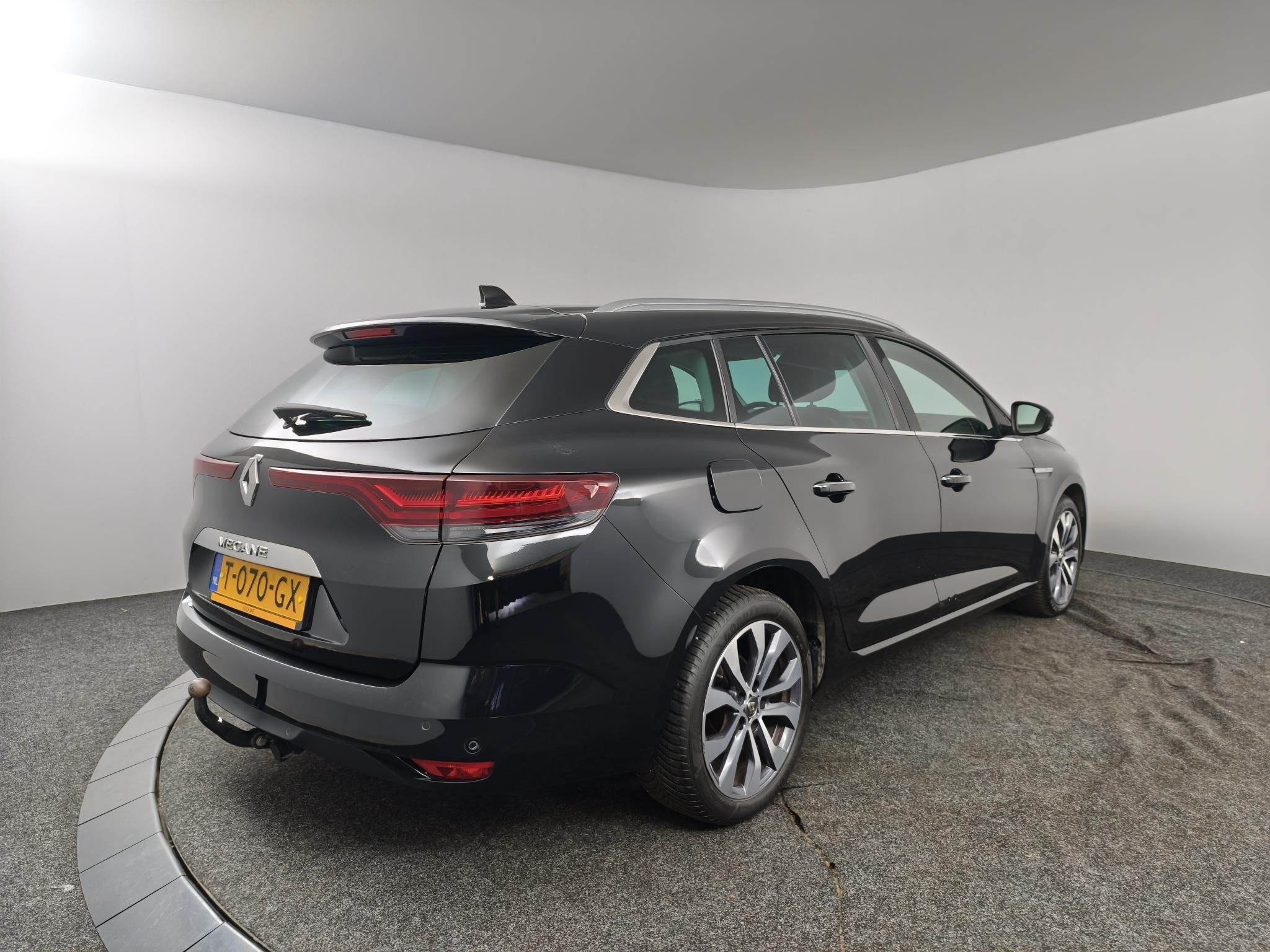 Renault Mégane Estate 1.3 TCe 140 Techno | Navigatie | Came, Stof, Gebruikt, 4 cilinders, Met garantie (alle)