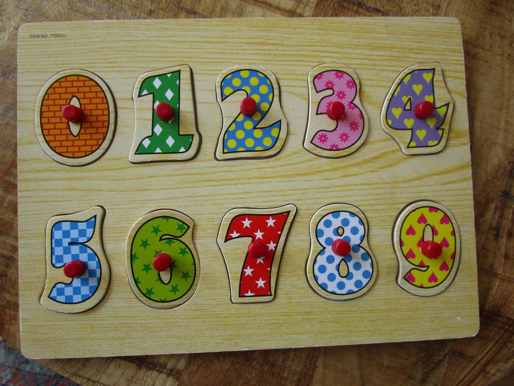 Houten cijfer puzzel, Ophalen of Verzenden, 10 tot 50 stukjes, Zo goed als nieuw, 2 tot 4 jaar