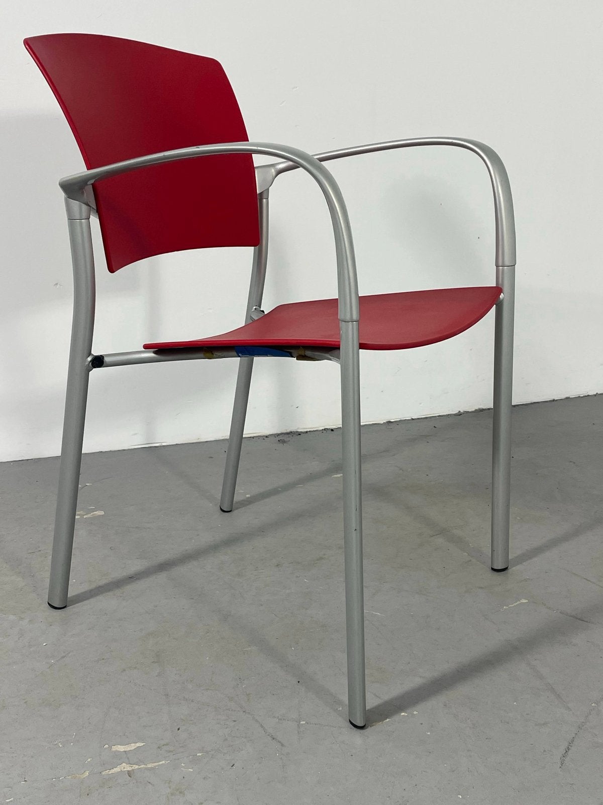 44x Enea Kantinestoelen Met Armleuningen Rood, Gebruikt, Ophalen of Verzenden, X, Vijf, Zes of meer stoelen