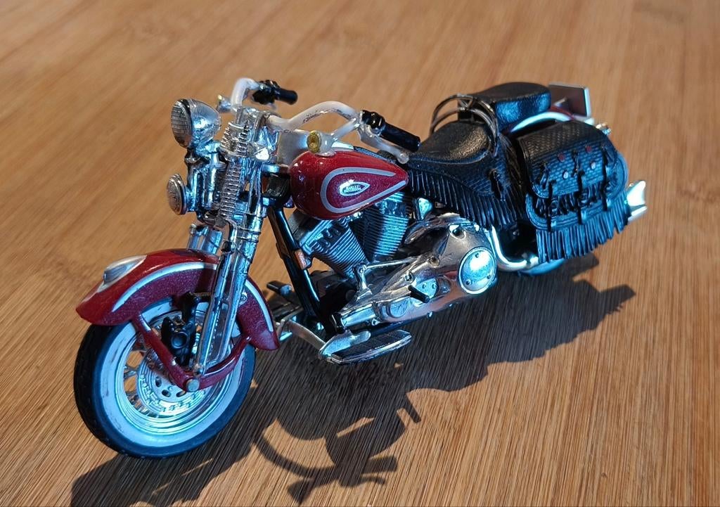 Maisto Harley Davidson schaalmodel, Hobby en Vrije tijd, Modelbouw | Auto's en Voertuigen, Overige merken, 1:32 tot 1:50, Overige typen