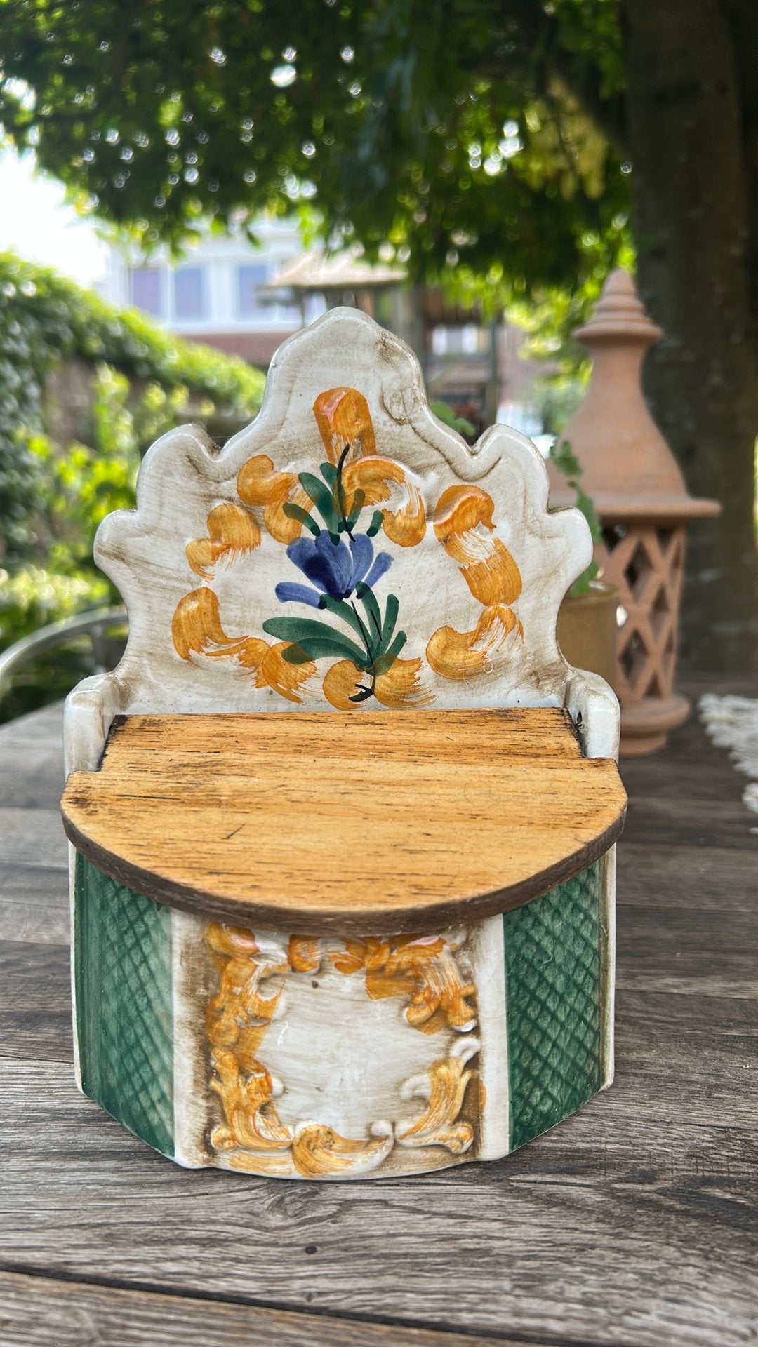 Antieke majolica barbotine wandzoutpot Italië of Frankrijk, Ophalen of Verzenden