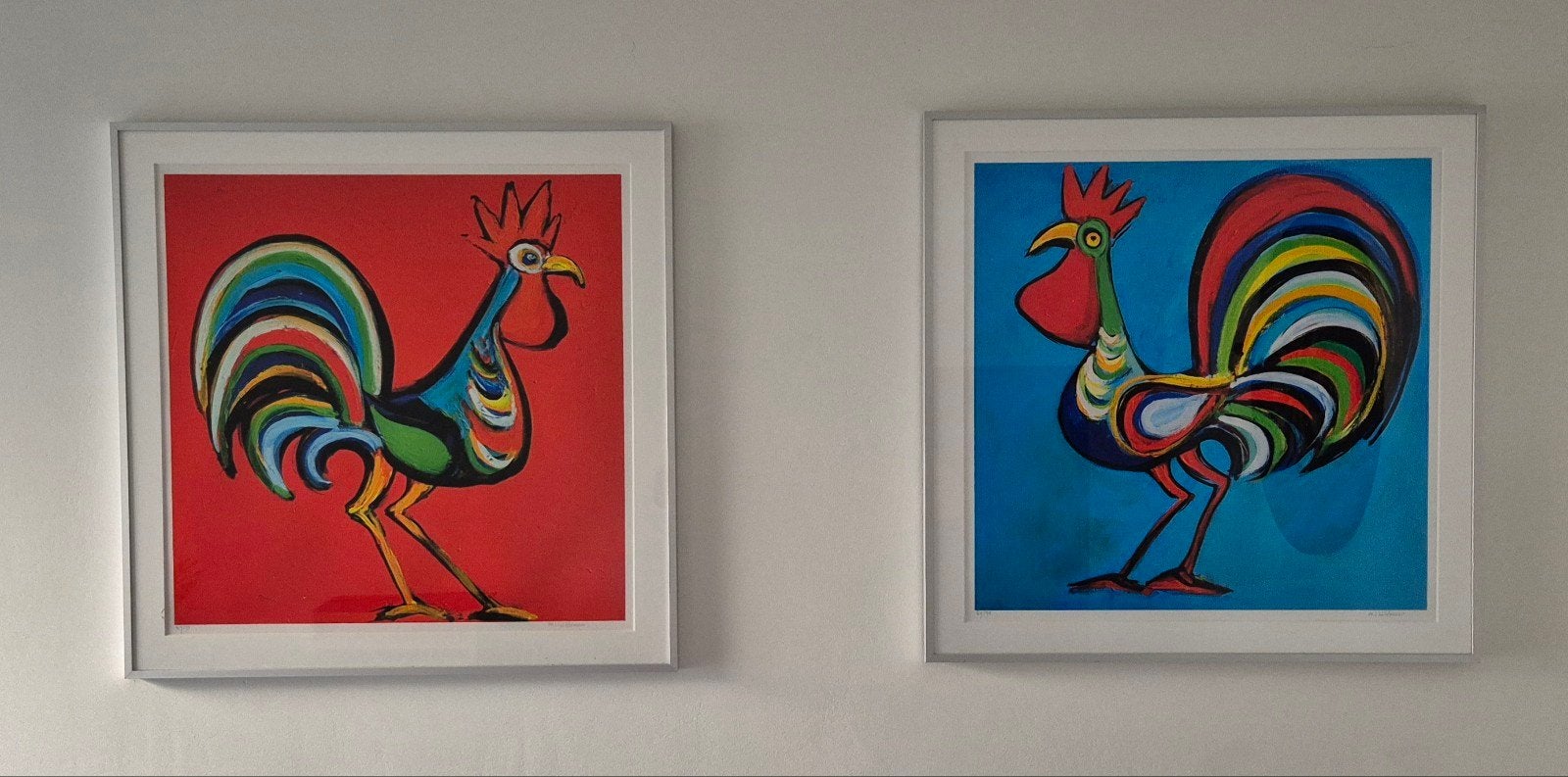 2 Zeefdrukken 'Rode en Blauwe Haan' door Maya Wildevuur, Gesigneerd, Ophalen of Verzenden, Dieren en Natuur, Zeefdruk