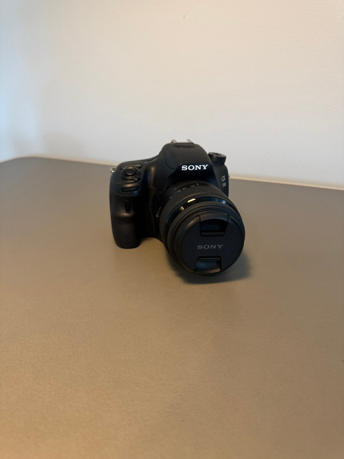 Sony SLT A58Y spiegel reflex camera, Audio, Tv en Foto, Gebruikt, Spiegelreflex, Ophalen of Verzenden, Accu