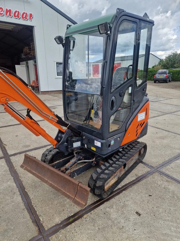 Hitachi Zaxis 18-3 (bj 2013), Zakelijke goederen, Graafmachine