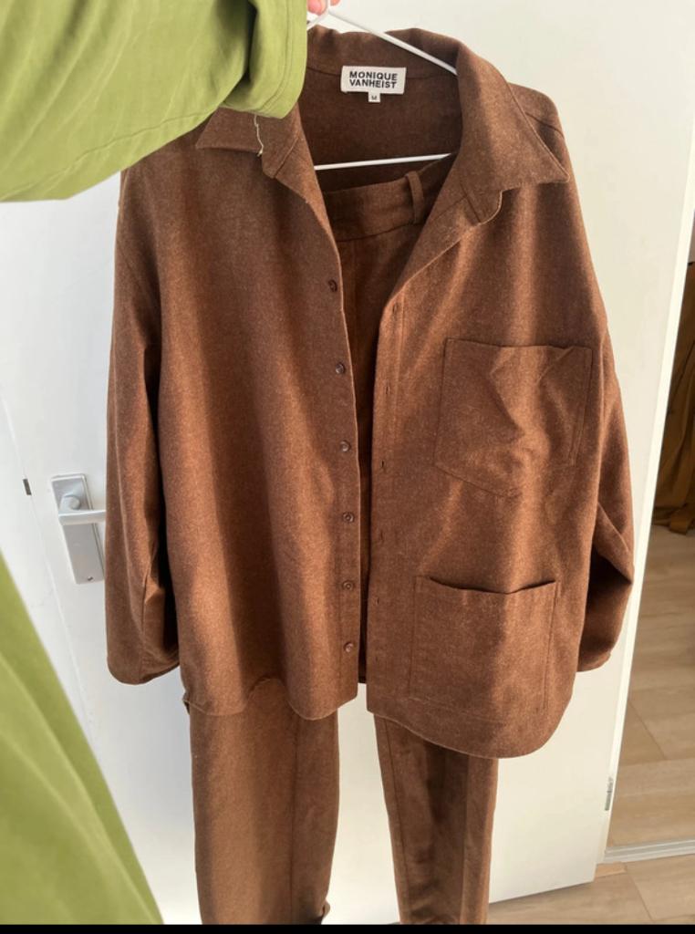 Monique van heist wollen pak, Kleding | Dames, Maat 38/40 (M), Bruin, Ophalen of Verzenden, Zo goed als nieuw