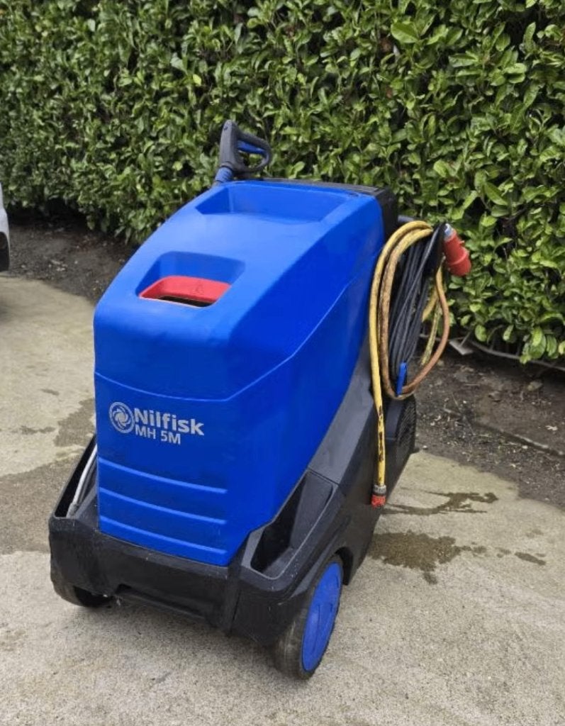 Nilfisk MH 5M 210/1100 warmwater hogedrukreiniger, Tuin en Terras, Hogedrukreinigers, Gebruikt, Elektrisch, Met regelbare waterdruk