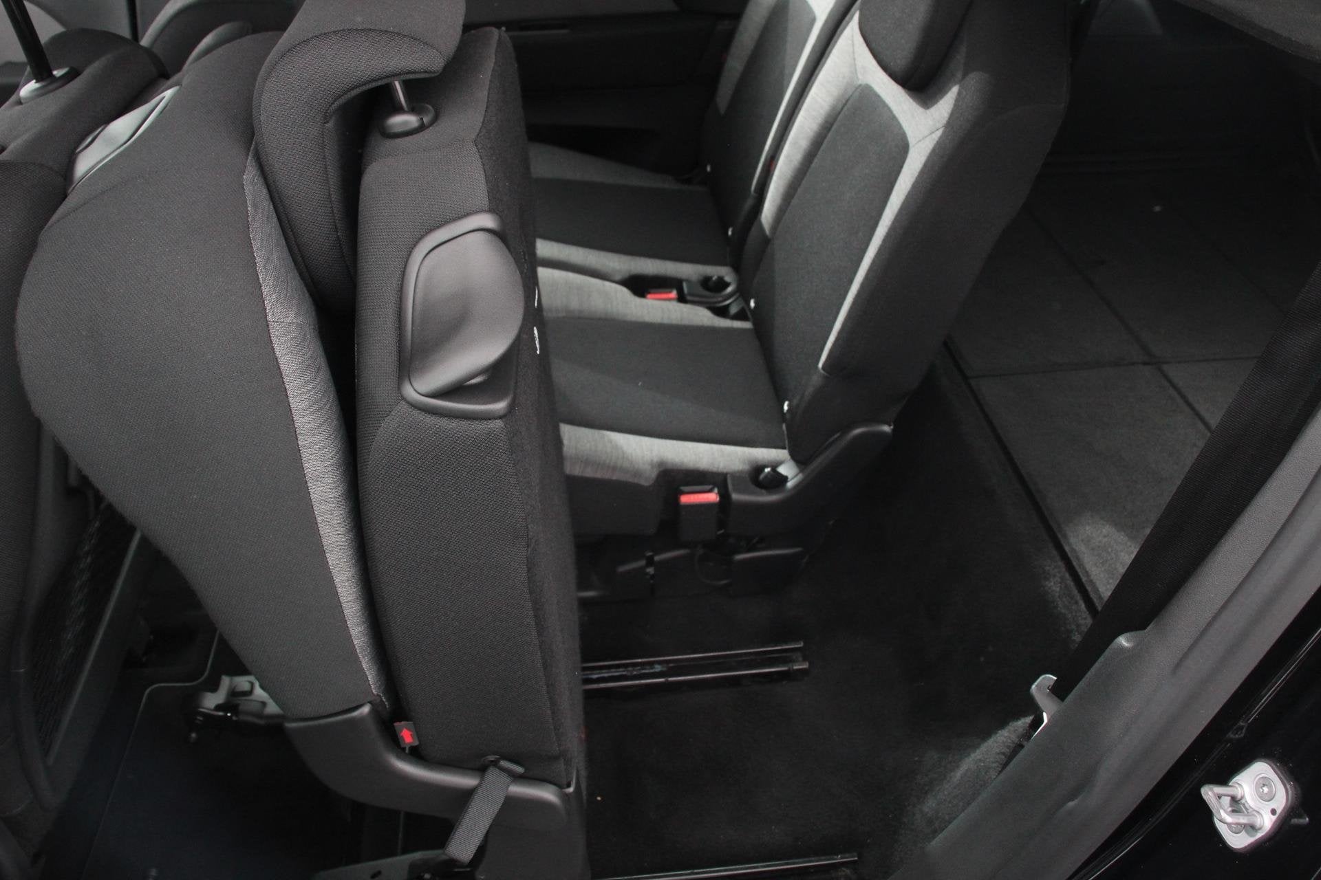 Citroen Grand C4 SpaceTourer 1.2 PureTech 130pk Feel 7PERSOO, Voorwielaandrijving, Stof, Gebruikt, 1199 cc