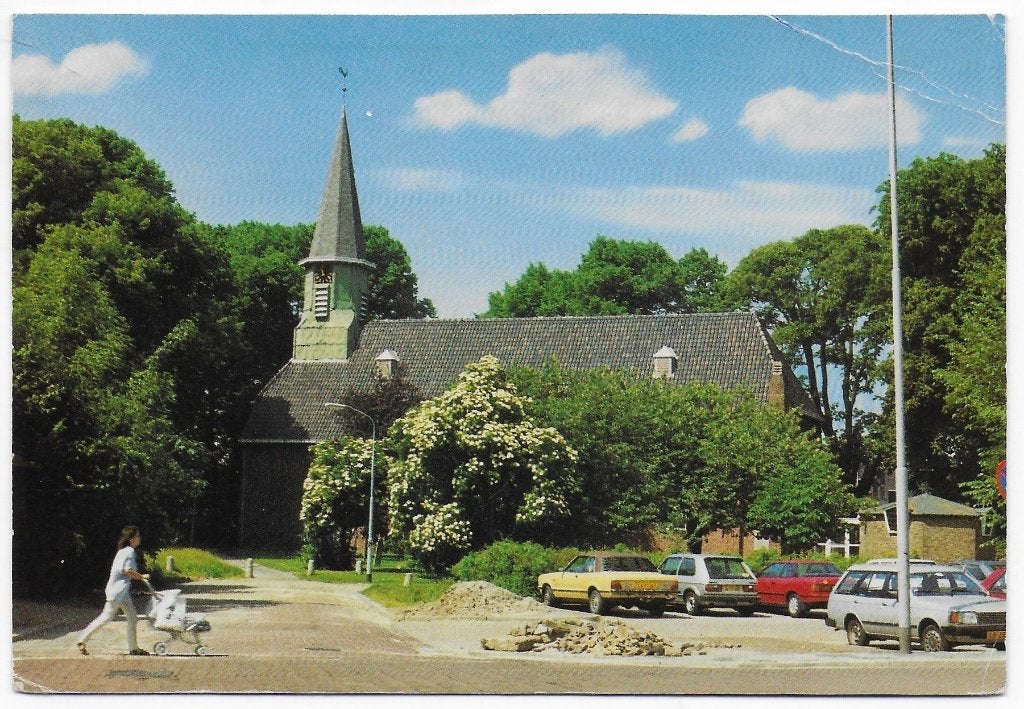 Delfzijl Ned Herv Kerk gelopen Ansichtkaart (B2518 ), Ophalen of Verzenden, 1980 tot heden, Gelopen