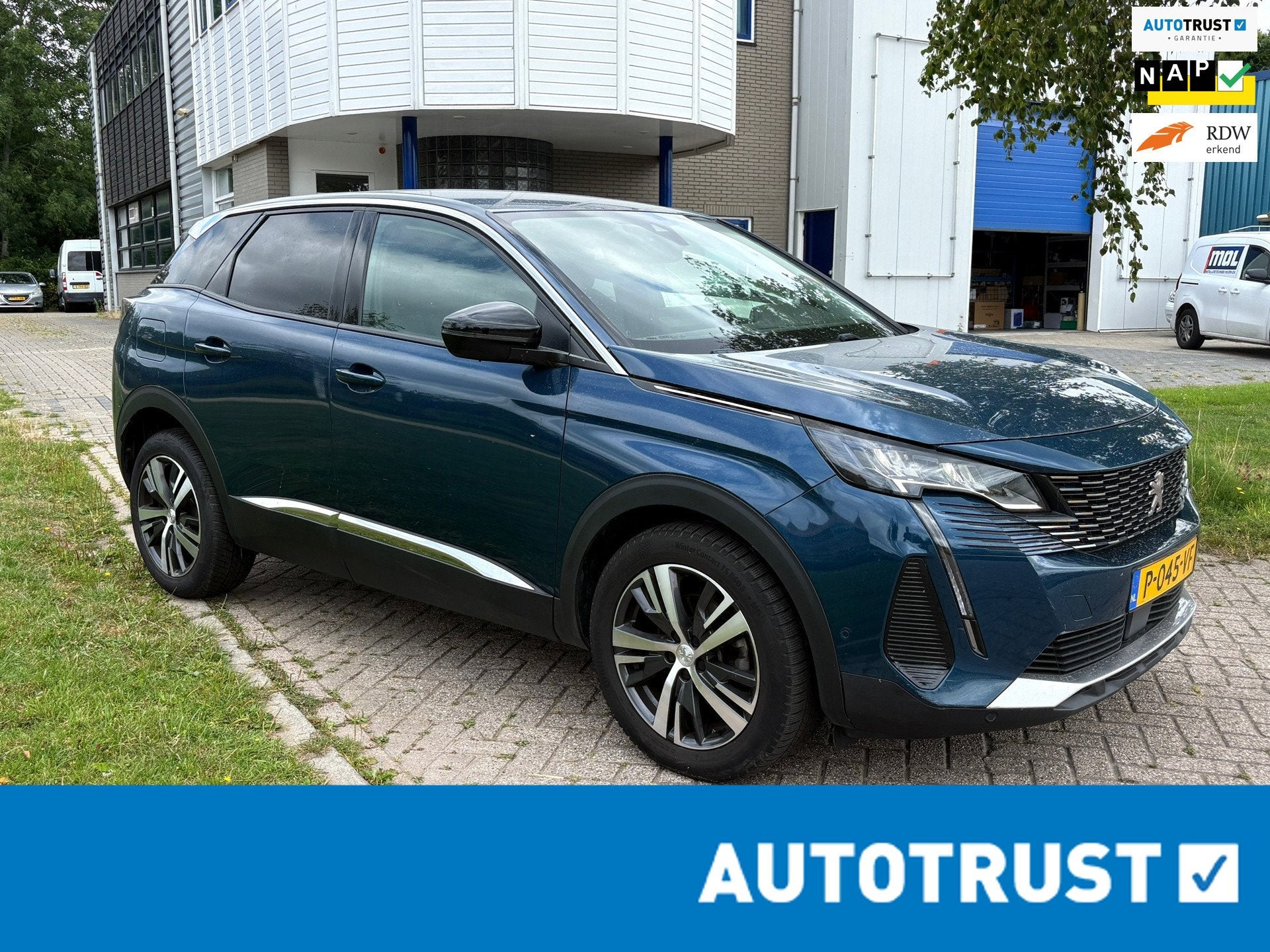 Peugeot 3008 1.2 PureTech Allure/3D virtual/ECC/Navi/NL/Nap/, Dealer onderhouden, Gebruikt, 1199 cc, Blauw