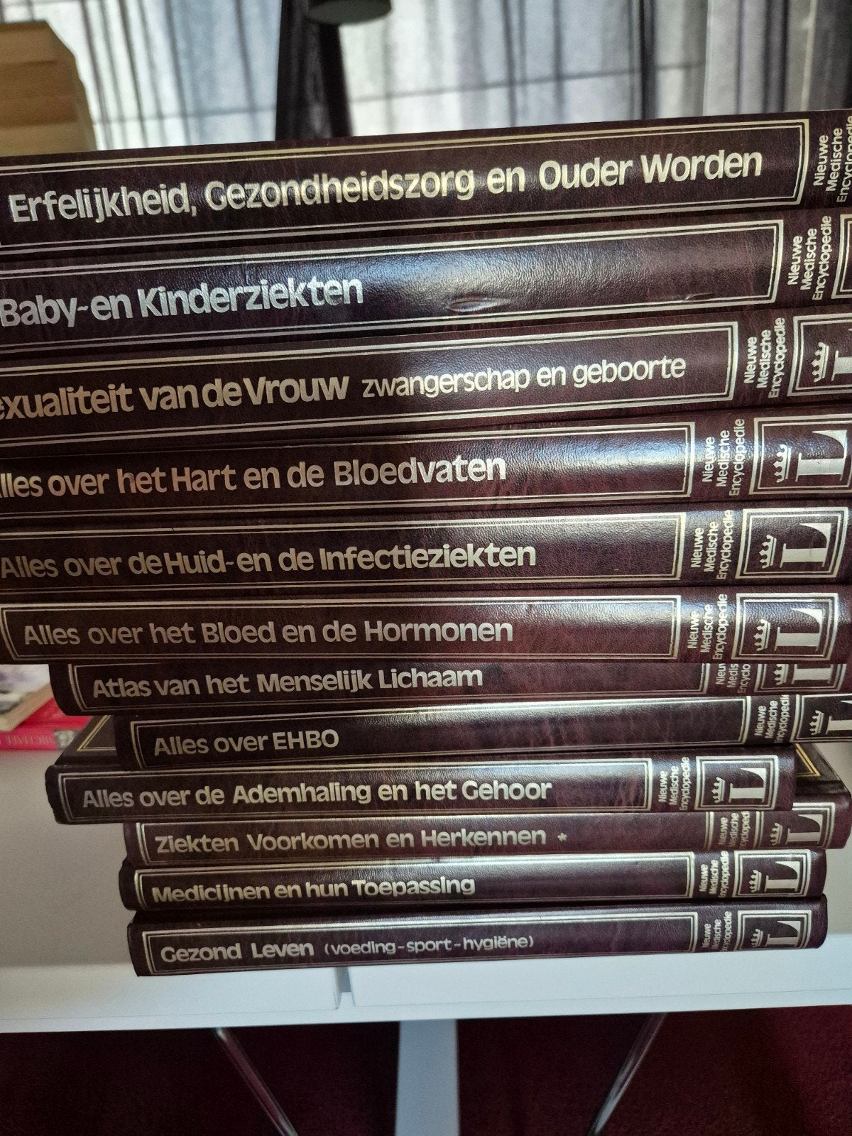 Nieuwe Medische Encyclopedie - Complete Set (12 delen), Boeken, Ophalen, Gelezen, Gezondheid en Conditie