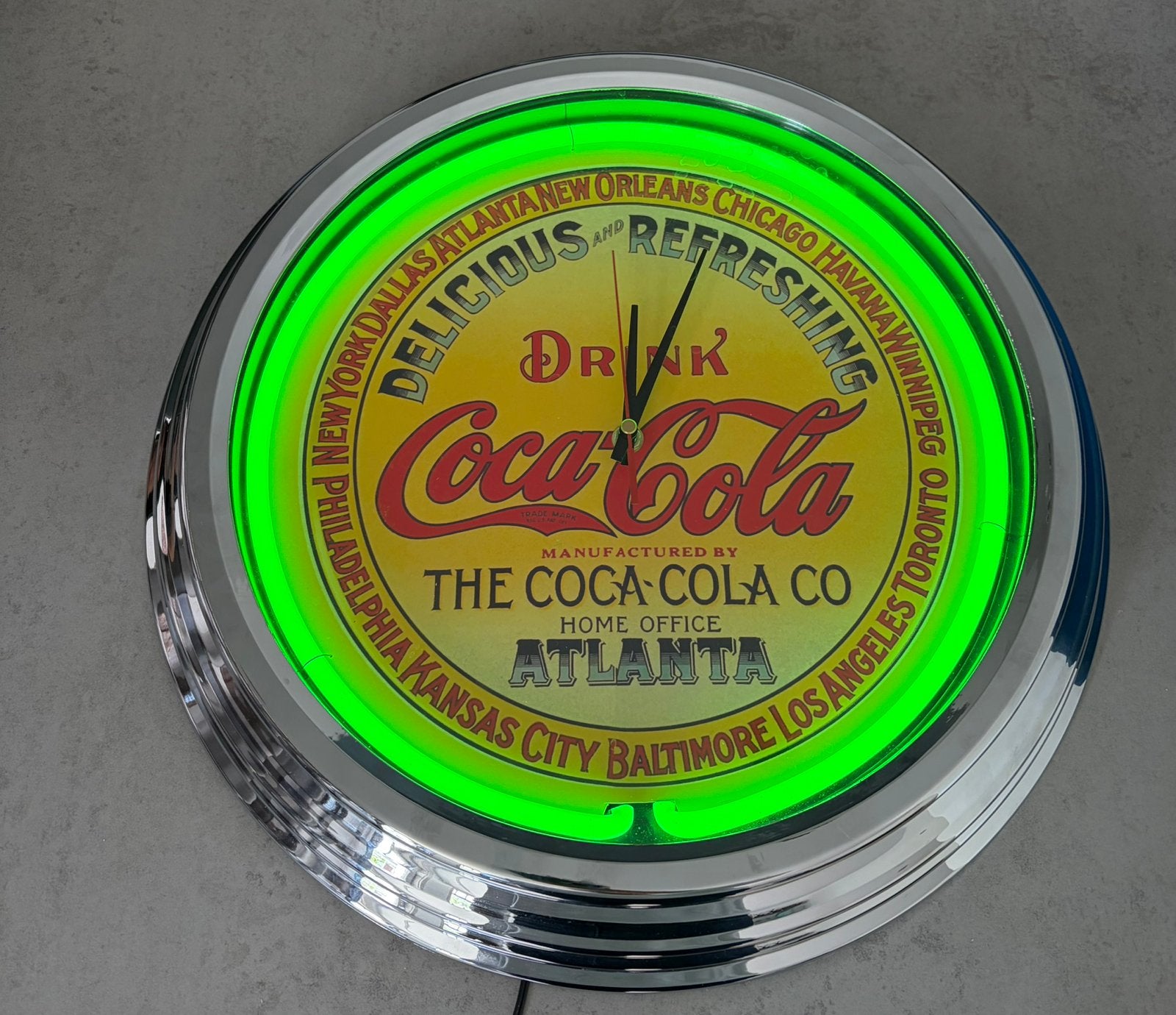 Coca cola klok - NEON LED, Verzamelen, Merken en Reclamevoorwerpen, Ophalen of Verzenden, Zo goed als nieuw, Lichtbak of (neon) lamp