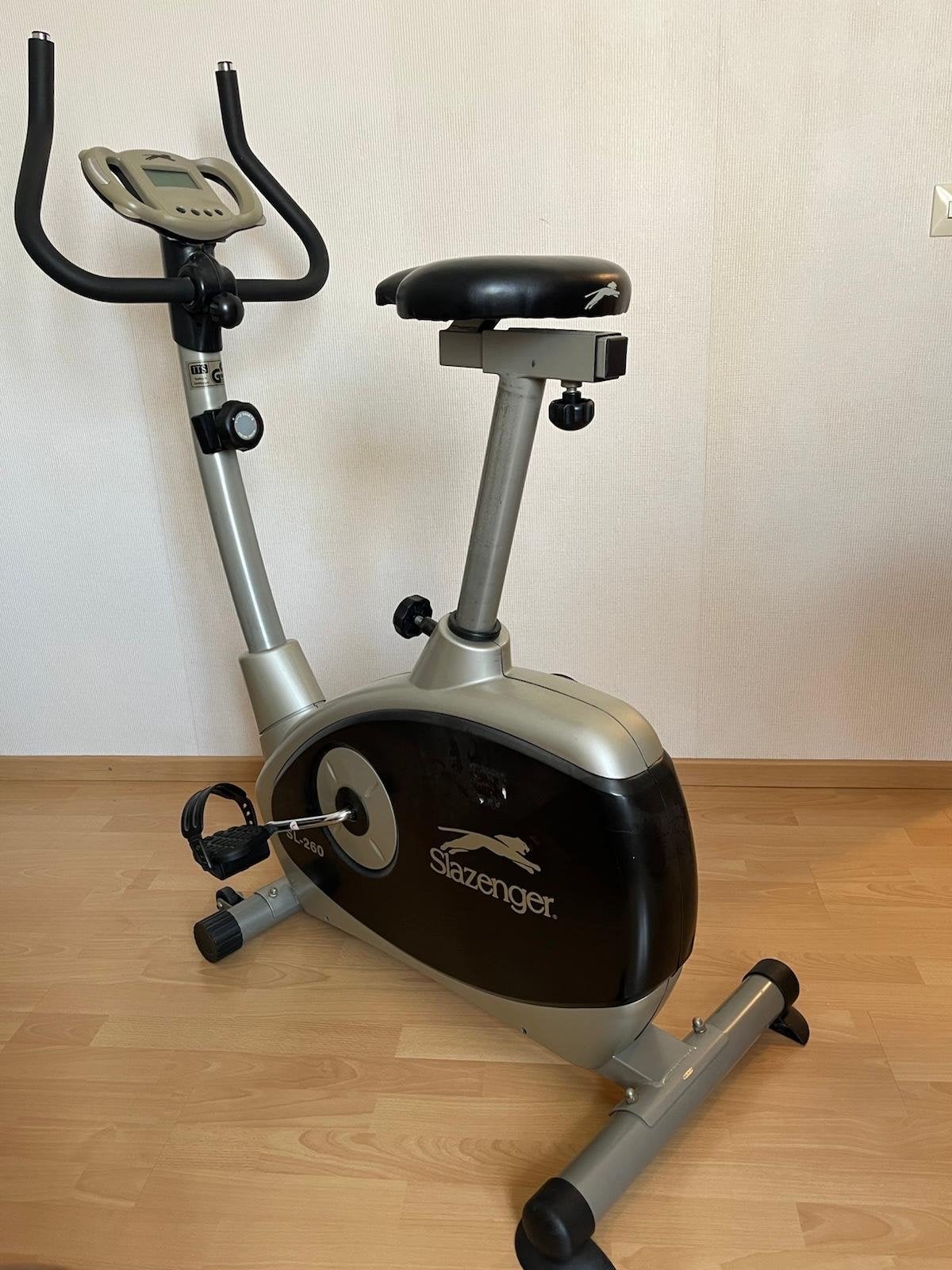 Slazenger Hometrainer - Ideaal voor thuisworkouts, Ophalen, Gebruikt, Metaal, Benen