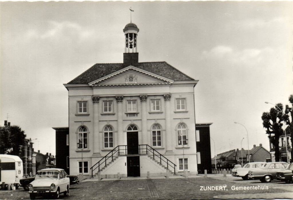Zundert, Gemeentehuis - Daf - ongelopen, Verzenden, 1960 tot 1980, Ongelopen, Noord-Brabant