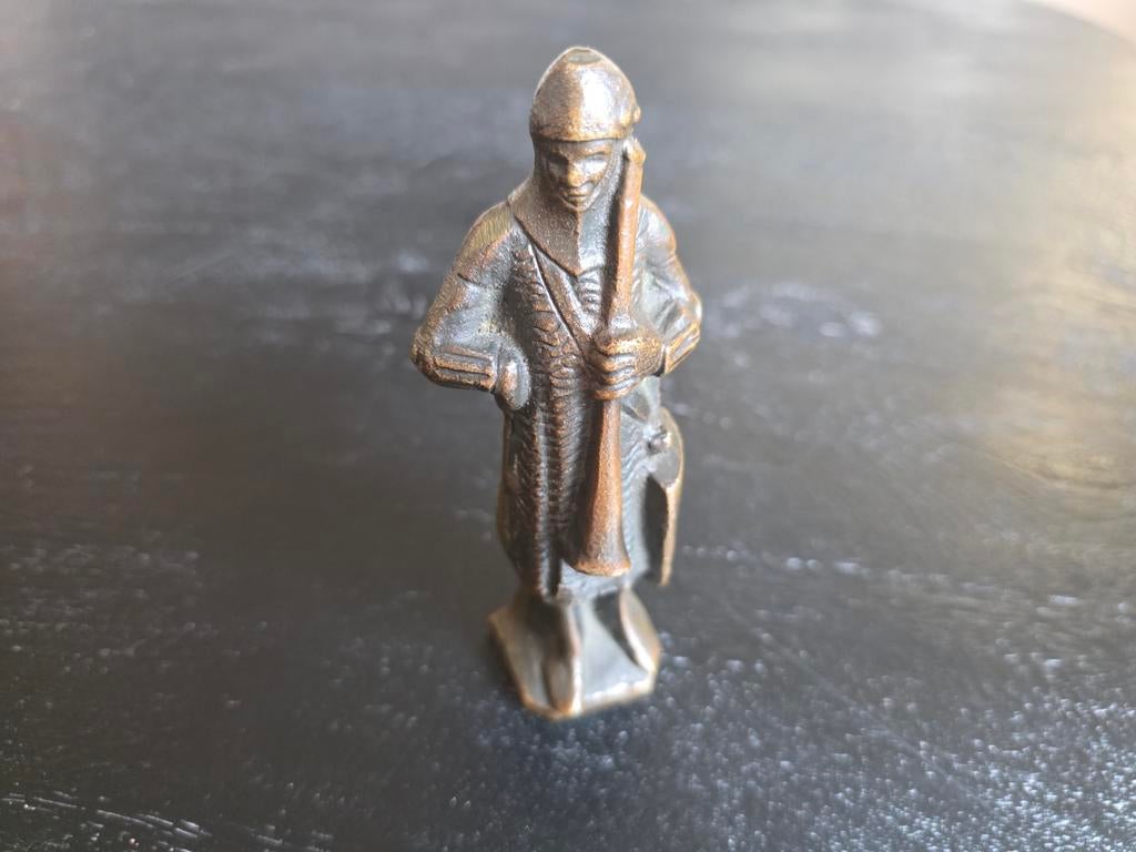 Bronzen beeldje van een soldaat, Minder dan 20 cm, Ophalen of Verzenden, Beeld, Bruin