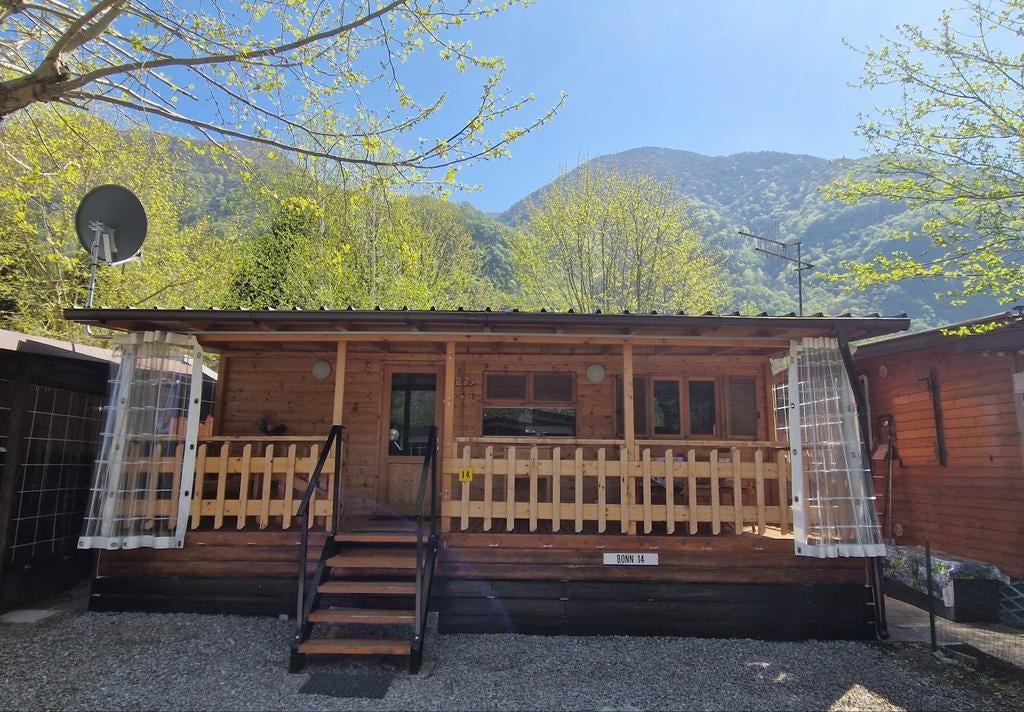 BONN14, Chalet te huur in Italië, Porlezza + Airco, Vakantie, 5 personen, Speeltuin, 2 slaapkamers, Lombardije en Merengebied
