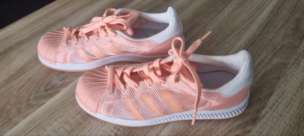 Adidas superst bounce -dames schoenen  maat 38 ZGAN, Ophalen of Verzenden, Zo goed als nieuw, Zwart, Sneakers of Gympen