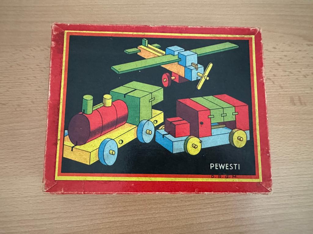 Oude Pewesti vintage bouwdoos, Ophalen