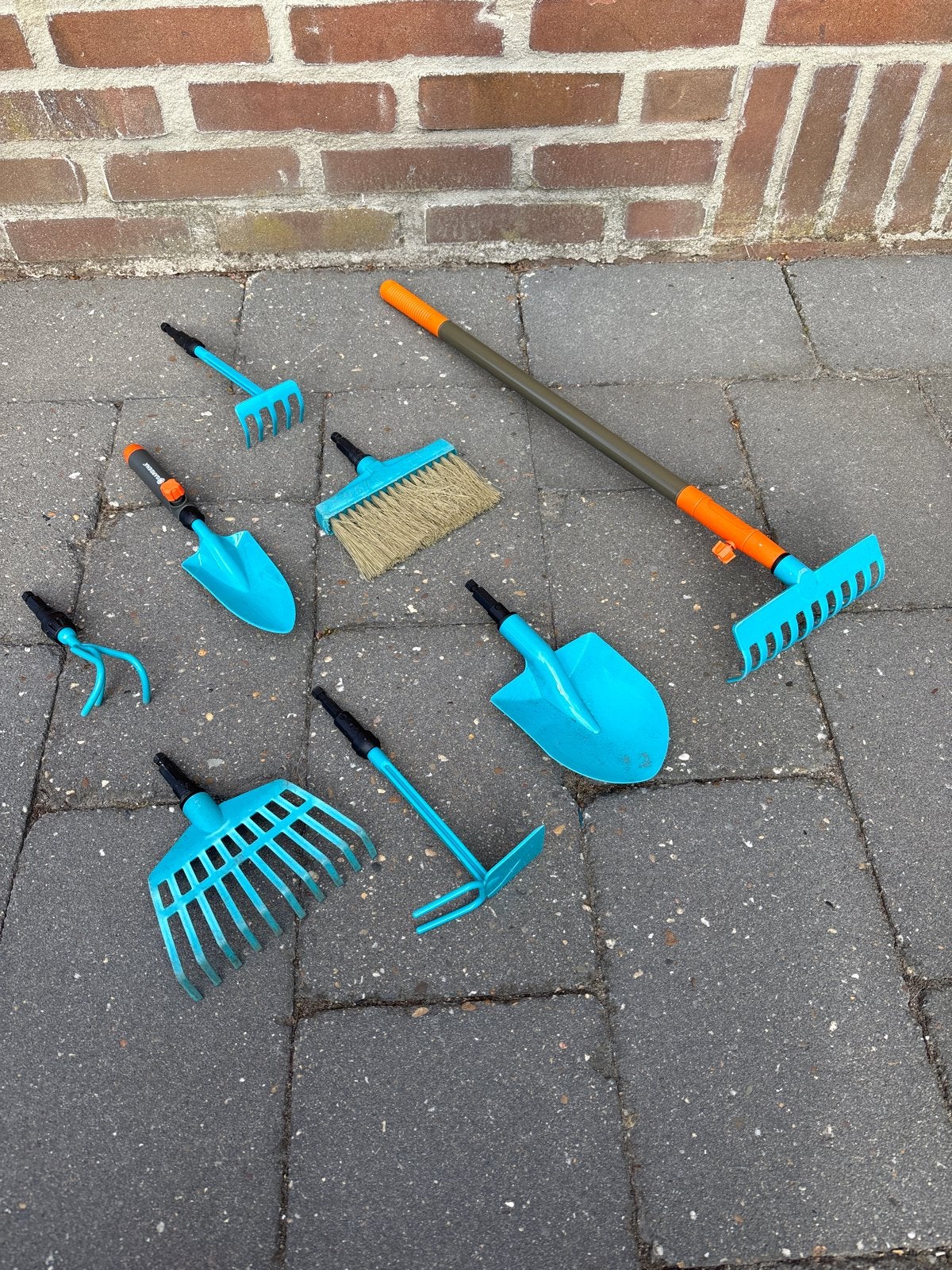 Gardena Kinderserie Tuinset - Harken, Scheppen en Bezem, Ophalen of Verzenden, Gebruikt