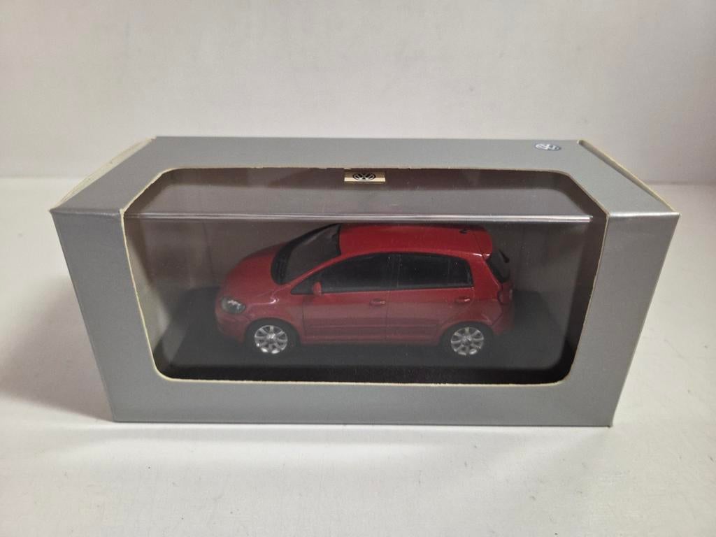 Minichamps Volkswagen Golf Plus 1:43, Hobby en Vrije tijd, Modelauto's | 1:43, Auto, ., Ophalen of Verzenden, Zo goed als nieuw