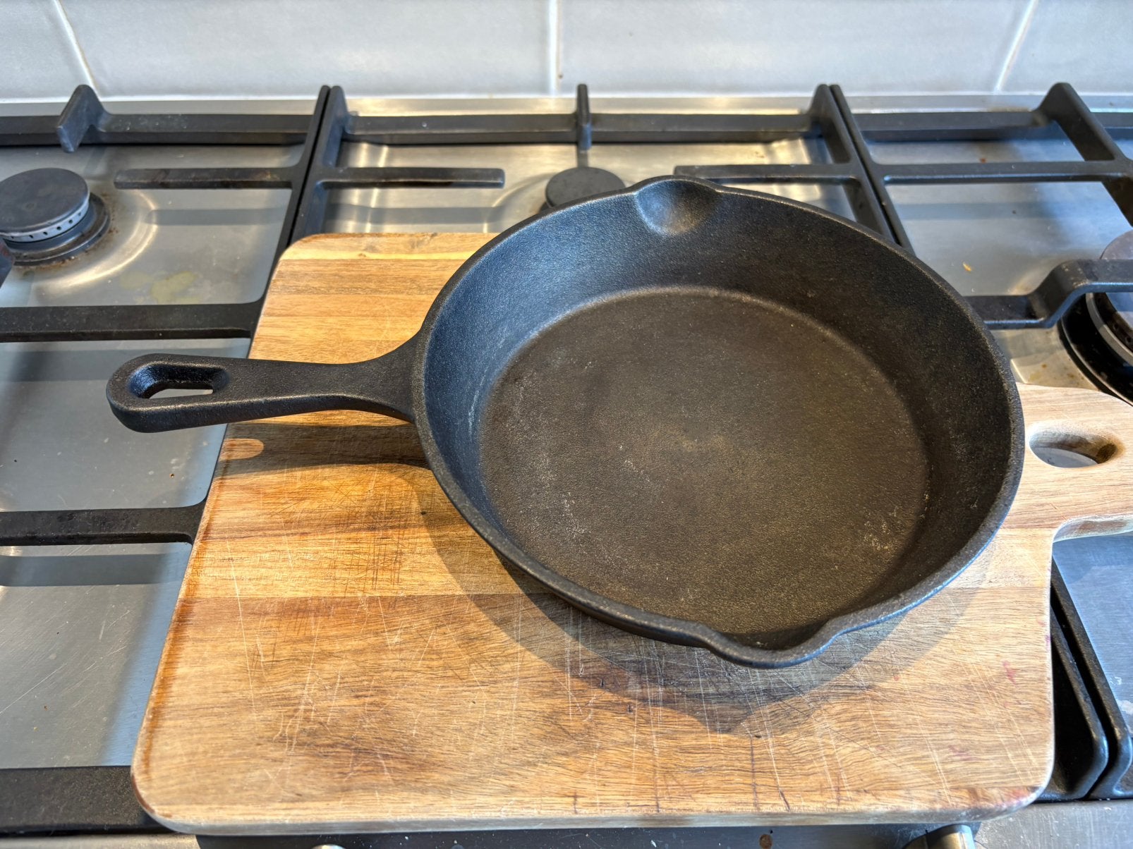 Grill guru Cast Iron Fry Pan (Medium & Large), Huis en Inrichting, Ophalen of Verzenden, Zo goed als nieuw, Gietijzer
