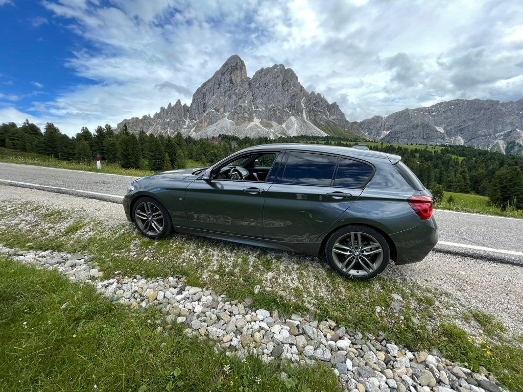 BMW 1-Serie 118i M Sport Shadow Line Automaat 2019 + CarPlay, Auto's, Leder, 650 kg, Particulier, 1300 kg