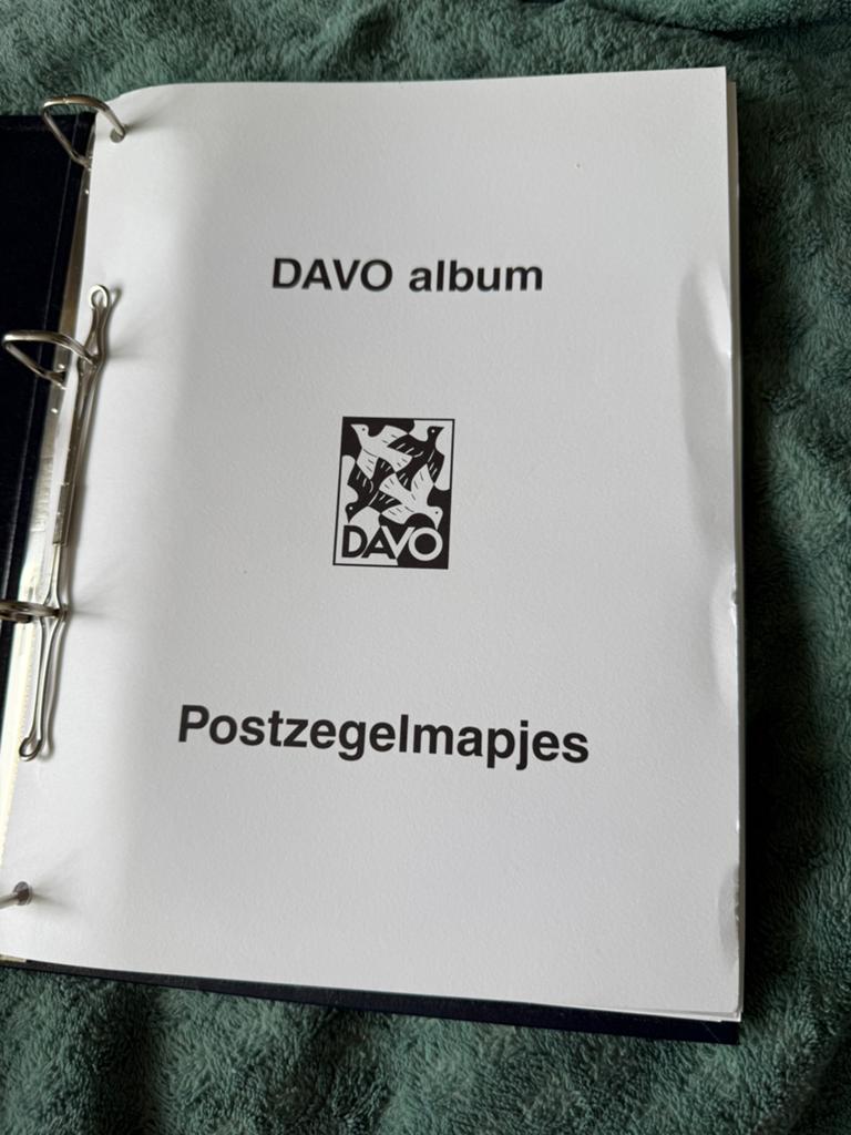Davo postzegelmapjes album met zilveren postzegel, Postzegels en Munten, Postzegels | Toebehoren, Ophalen of Verzenden, Verzamelalbum