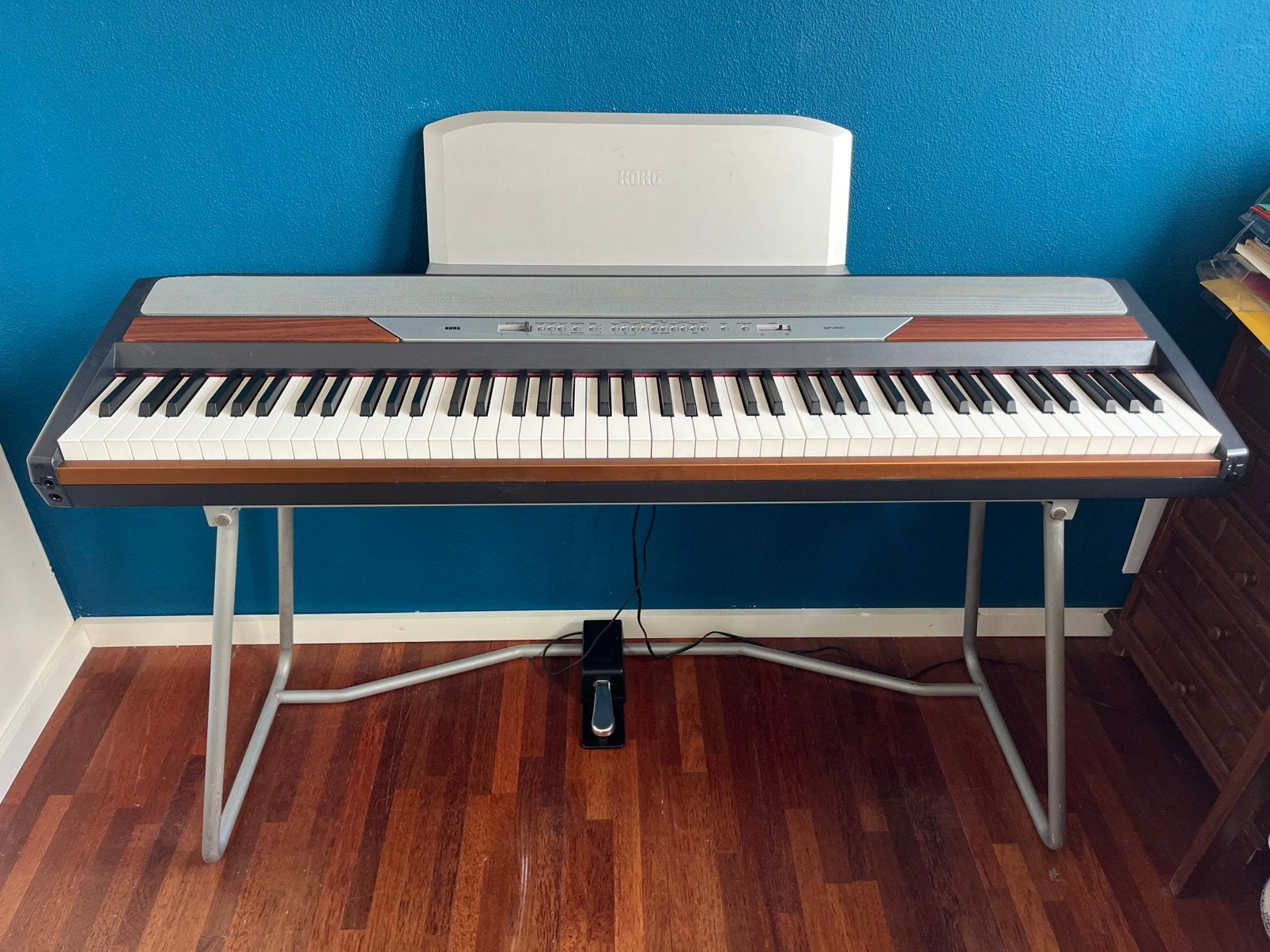 Piano Digitaal Korg SP250 incl kruk en tas