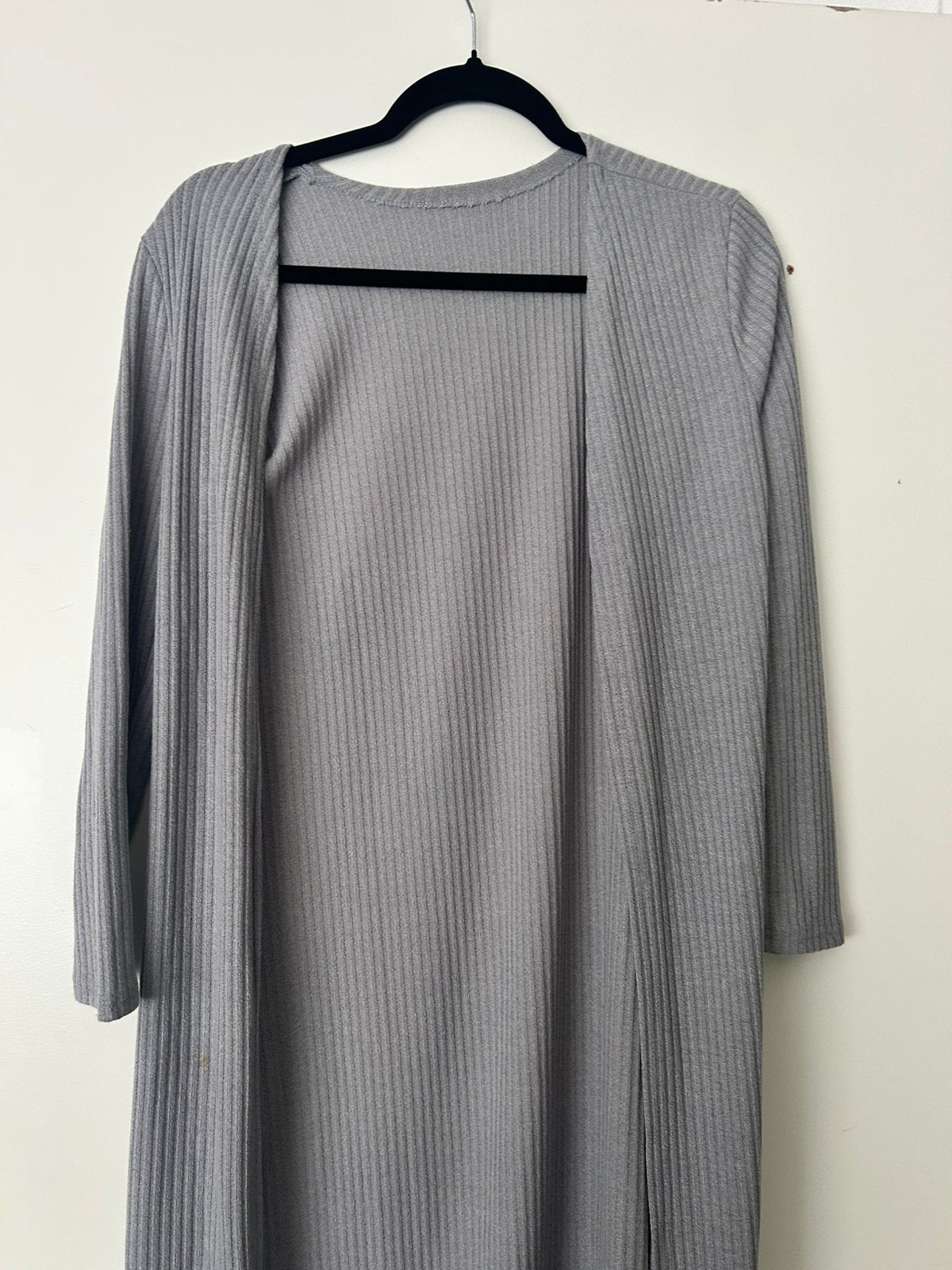 Nieuwe grijzs lange vest maat S/M, Ophalen of Verzenden, Zo goed als nieuw