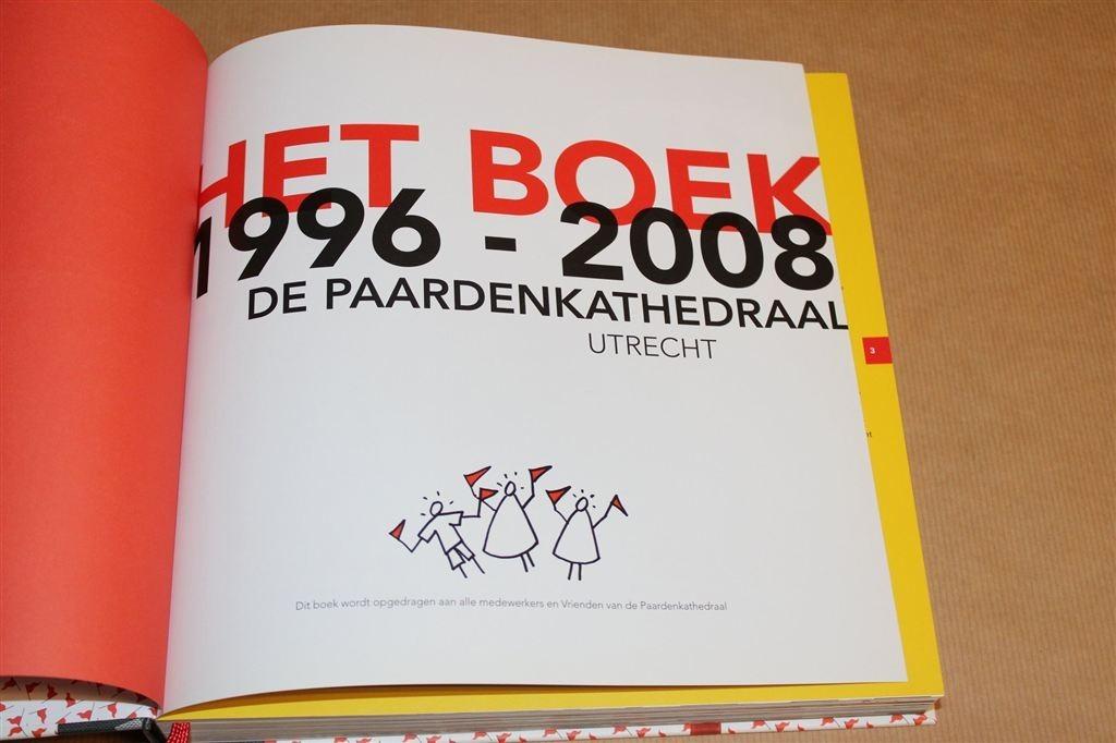 De Paardenkathedraal — Overzicht Theater [1996-2008], Ophalen of Verzenden, Zo goed als nieuw, Toneel