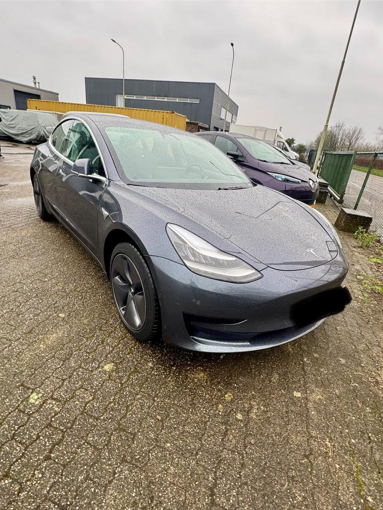 Foto 8 van Taxi huren/ Kia Niro huren/ verhuur/Taxichauffeur/Huren taxi